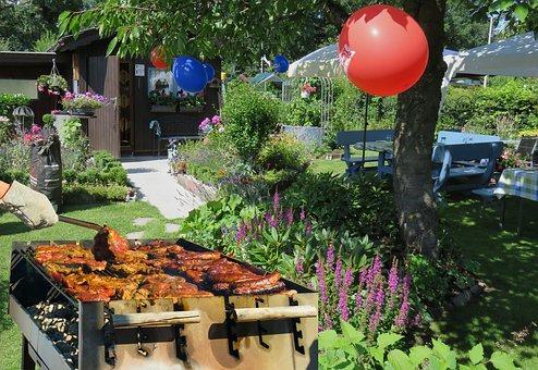 Garden party, przy  grillu - jak przygotować?