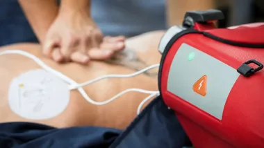Kurs mieszkańców może przynieść Rybnikowi defibrylator AED