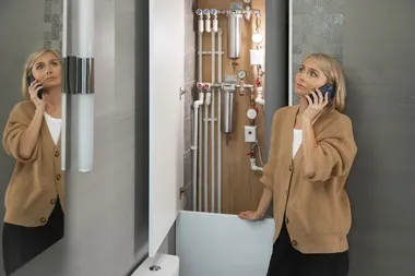 Obraz do artykułu: Rozliczenie mediów w najmie długoterminowym - ryczałt czy faktyczne zużycie? Jak nie płacić podatku od wody?