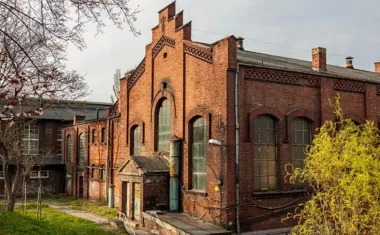 Bezpłatne szkolenia z fotowoltaiki w Branżowym Centrum Umiejętności – oferta i zapisy