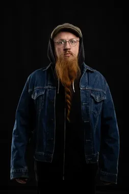 Grafika promocyjna wydarzenia Arek JAKSA — nowy program „Warto rozmawiać, Andrzej” w Rybniku (stand-up)