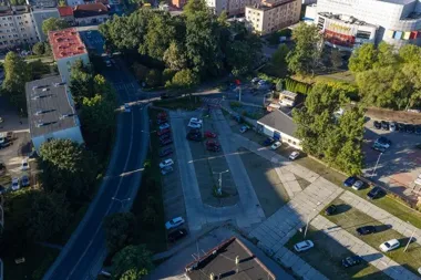 Rybnik chce kupić teren po zamkniętej Biedronce. To ponad hektar w centrum