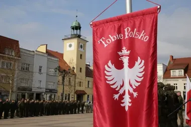 Nowy sprzęt i przysięga Terytorialsów – bezpieczeństwo w Rybniku nabiera kształtu