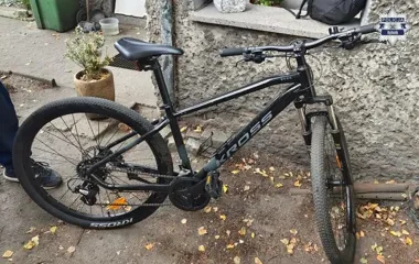 Rower zniknął spod szkoły. Policjanci z Rybnika szybko namierzyli 38-latka
