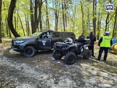 Quady i motocykle w rybnickich lasach pod obserwacją patroli