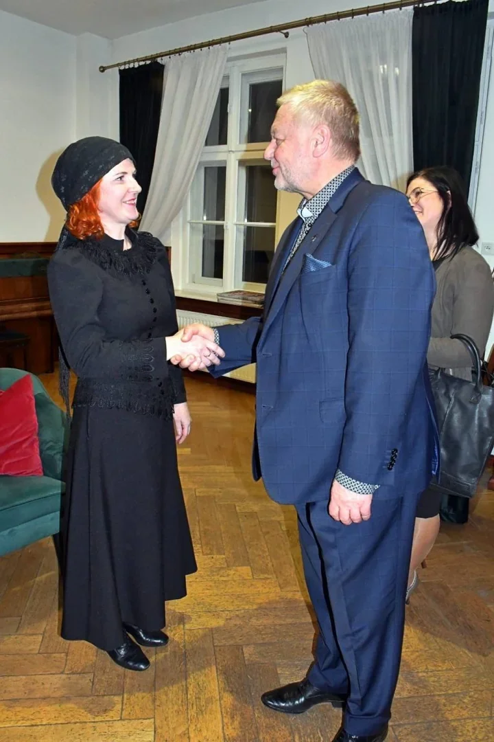 Dekada Zameczka w Czernicy – społeczna opieka przemienia dom kultury w serce wsi