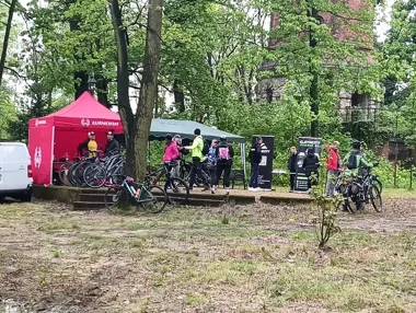 Rowerowy przejazd w Rybniku odsłonił mocny gest szpitala psychiatrycznego